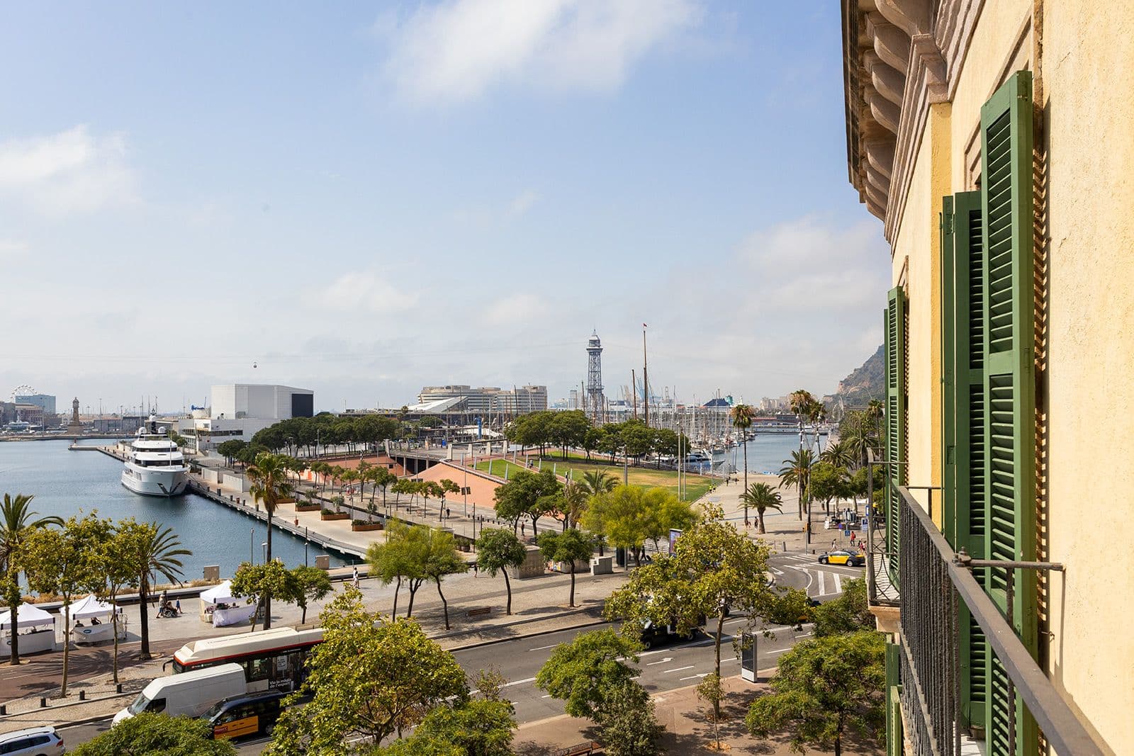 Penthouse with sea views in the Port of Barcelona